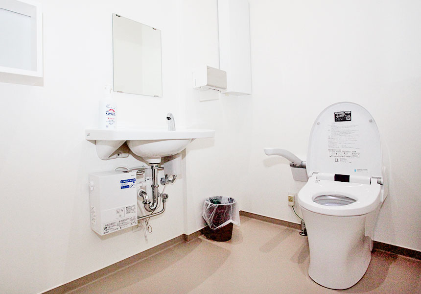 ユニバーサルトイレ